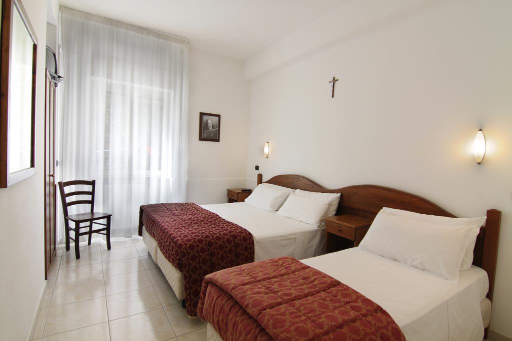 Albergo Villa Bianca San Giovanni Rotondo Cameră foto